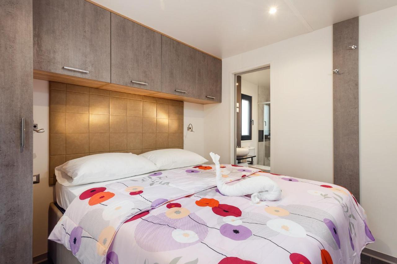 Premium Camping Homes Santa Marina, Lanterna Tar-Vabriga 外观 照片