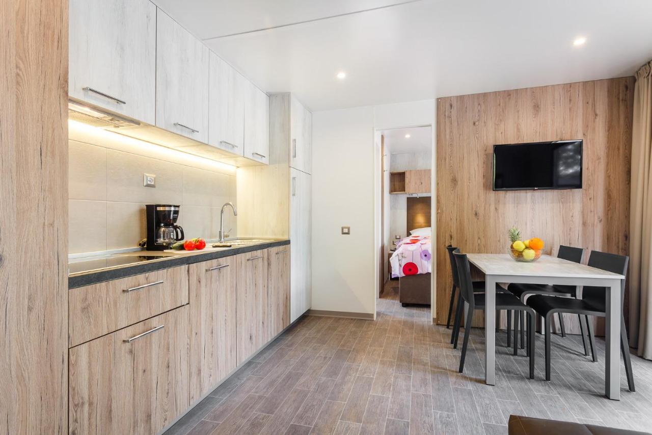 Premium Camping Homes Santa Marina, Lanterna Tar-Vabriga 外观 照片